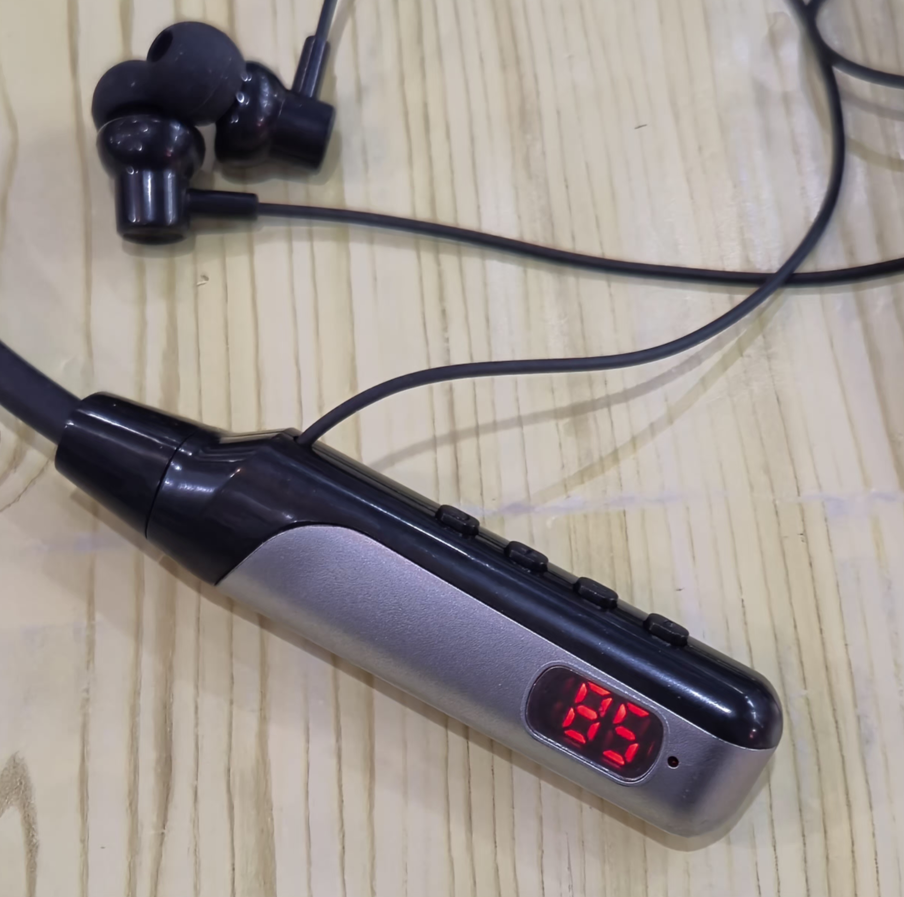 هندزفری سیمی بلوتوثی با نمایشگر led مصرف باتری KG-103